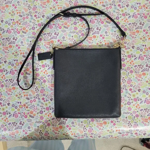 COACH LEATHER CROSS BODY PURSE *AUTHENTIC* - Picture 8 of 13